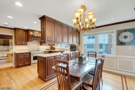 42 Cosgrove Court Fair Lawn NJ 07410