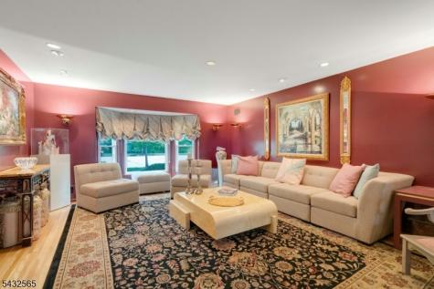 42 Cosgrove Court Fair Lawn NJ 07410