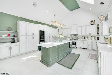 46 Ironia Road Chester NJ 07930