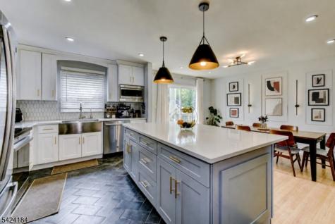 305 Buttfield Drive Plainfield NJ 07060