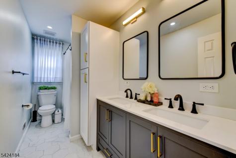 305 Buttfield Drive Plainfield NJ 07060