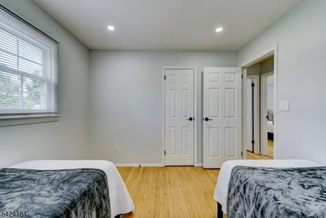 305 Buttfield Drive Plainfield NJ 07060