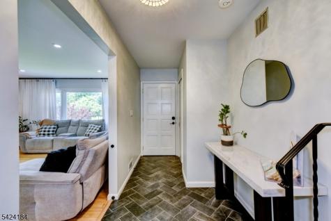 305 Buttfield Drive Plainfield NJ 07060
