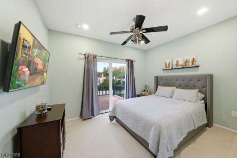 5 Robert Court Monroe NJ 08831