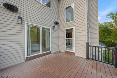 5 Robert Court Monroe NJ 08831