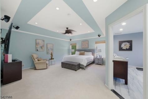 5 Robert Court Monroe NJ 08831