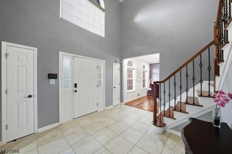 5 Robert Court Monroe NJ 08831