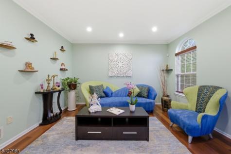 5 Robert Court Monroe NJ 08831