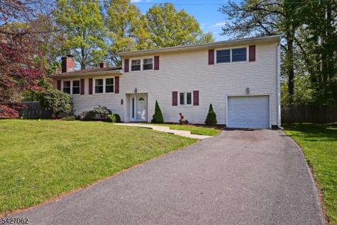 12 Emerald Court Clark NJ 07066