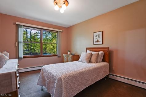 12 Emerald Court Clark NJ 07066
