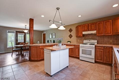 12 Emerald Court Clark NJ 07066
