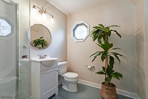 12 Emerald Court Clark NJ 07066