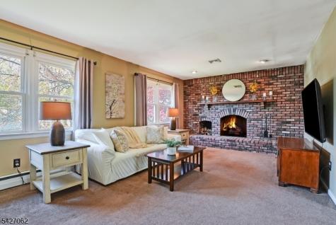 12 Emerald Court Clark NJ 07066