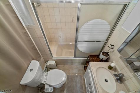 108 Jefferson Place Totowa NJ 07512