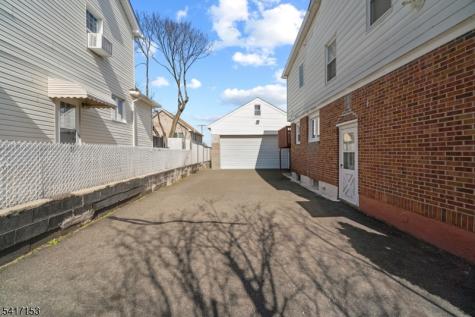 108 Jefferson Place Totowa NJ 07512
