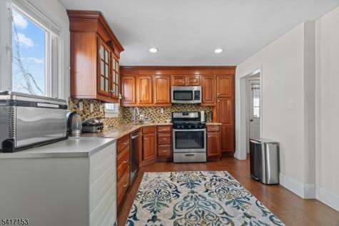 108 Jefferson Place Totowa NJ 07512