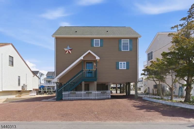 1215 Niihau Drive Lacey NJ 08731
