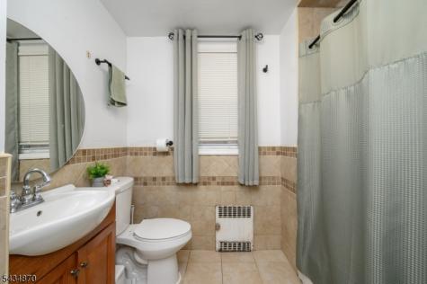 829 S 13th Street Newark NJ 07108