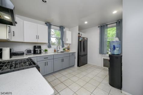 829 S 13th Street Newark NJ 07108