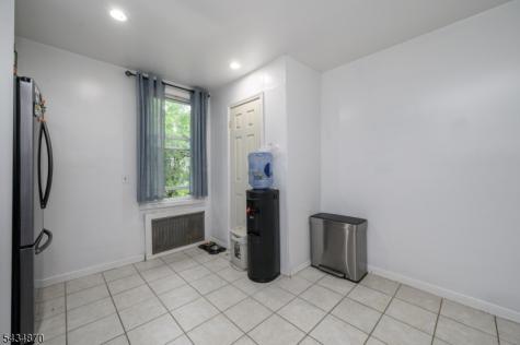 829 S 13th Street Newark NJ 07108