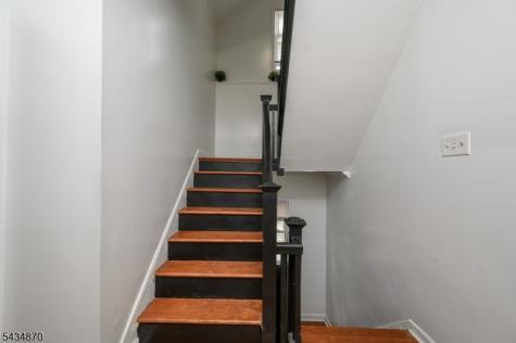 829 S 13th Street Newark NJ 07108
