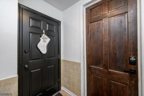 829 S 13th Street Newark NJ 07108