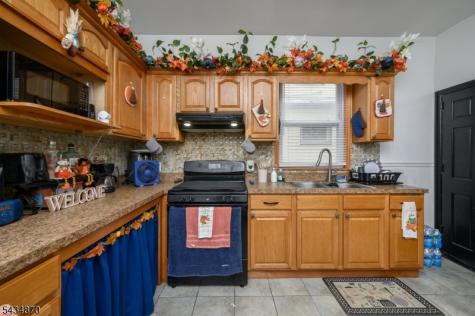 829 S 13th Street Newark NJ 07108