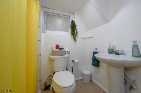 829 S 13th Street Newark NJ 07108