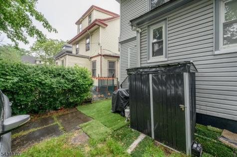 829 S 13th Street Newark NJ 07108