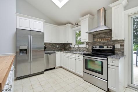 97 Shore Road Green NJ 07821
