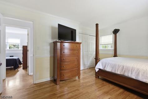 97 Shore Road Green NJ 07821