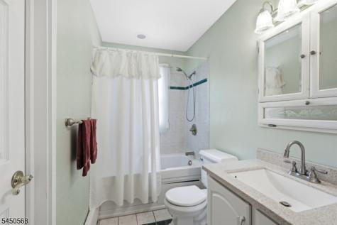 97 Shore Road Green NJ 07821