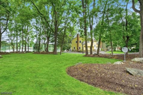 97 Shore Road Green NJ 07821