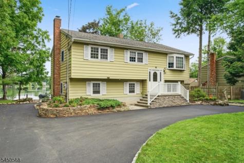 97 Shore Road Green NJ 07821