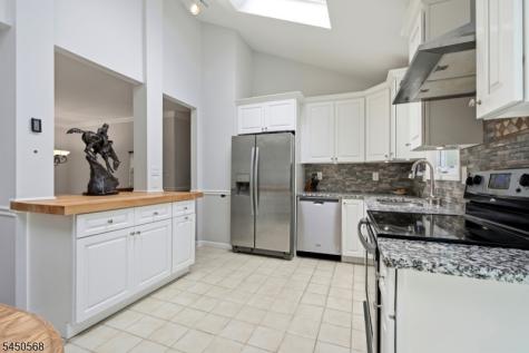 97 Shore Road Green NJ 07821