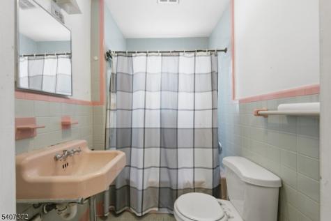 30 Reynolds Avenue Parsippany-troy Hills NJ 07054