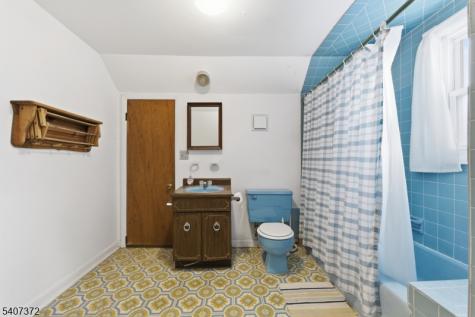 30 Reynolds Avenue Parsippany-troy Hills NJ 07054