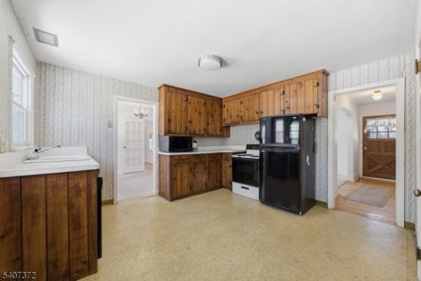 30 Reynolds Avenue Parsippany-troy Hills NJ 07054