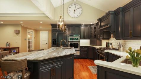 244 Pembrook Road Mountainside NJ 07092