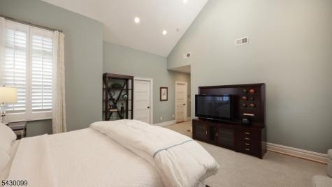 244 Pembrook Road Mountainside NJ 07092