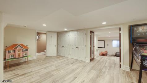 244 Pembrook Road Mountainside NJ 07092
