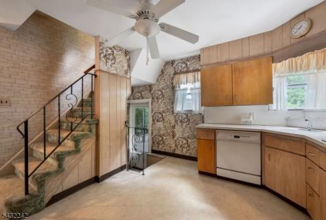 415 N 4th Avenue Hawthorne NJ 07506
