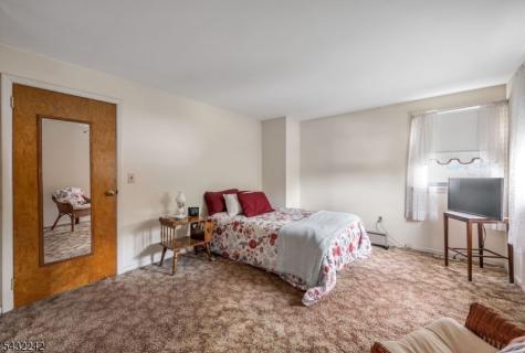 415 N 4th Avenue Hawthorne NJ 07506