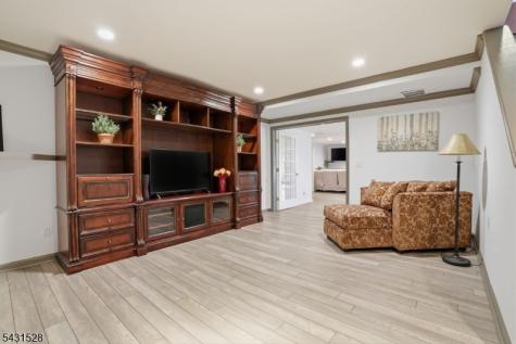 9 Christie Way Branchburg NJ 08853