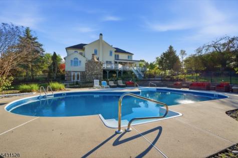 9 Christie Way Branchburg NJ 08853