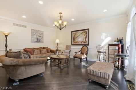 9 Christie Way Branchburg NJ 08853