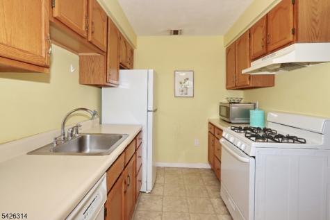 196 Worth Street Woodbridge NJ 08830