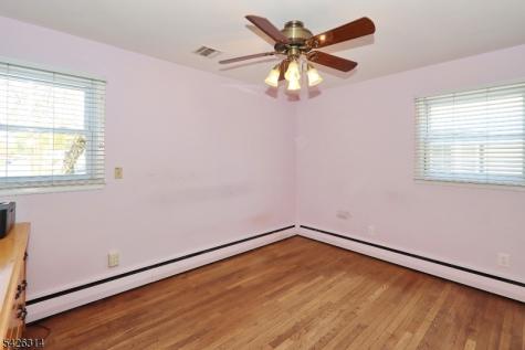 196 Worth Street Woodbridge NJ 08830