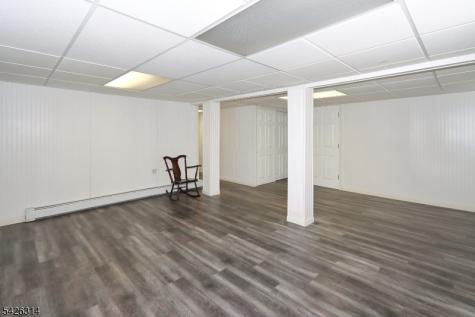 196 Worth Street Woodbridge NJ 08830