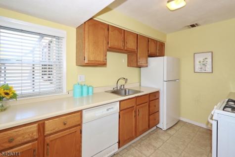 196 Worth Street Woodbridge NJ 08830
